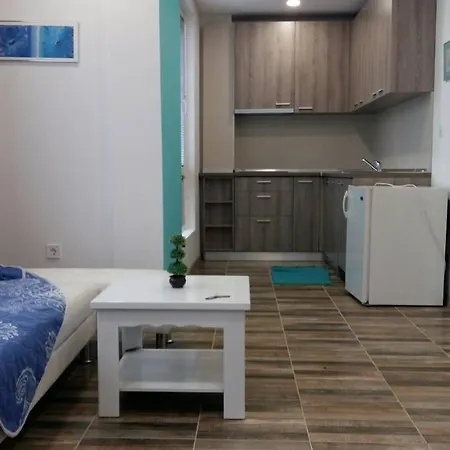 Дом Нептун 아파트호텔
