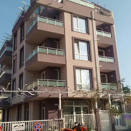 Apartmanhotel Дом Нептун